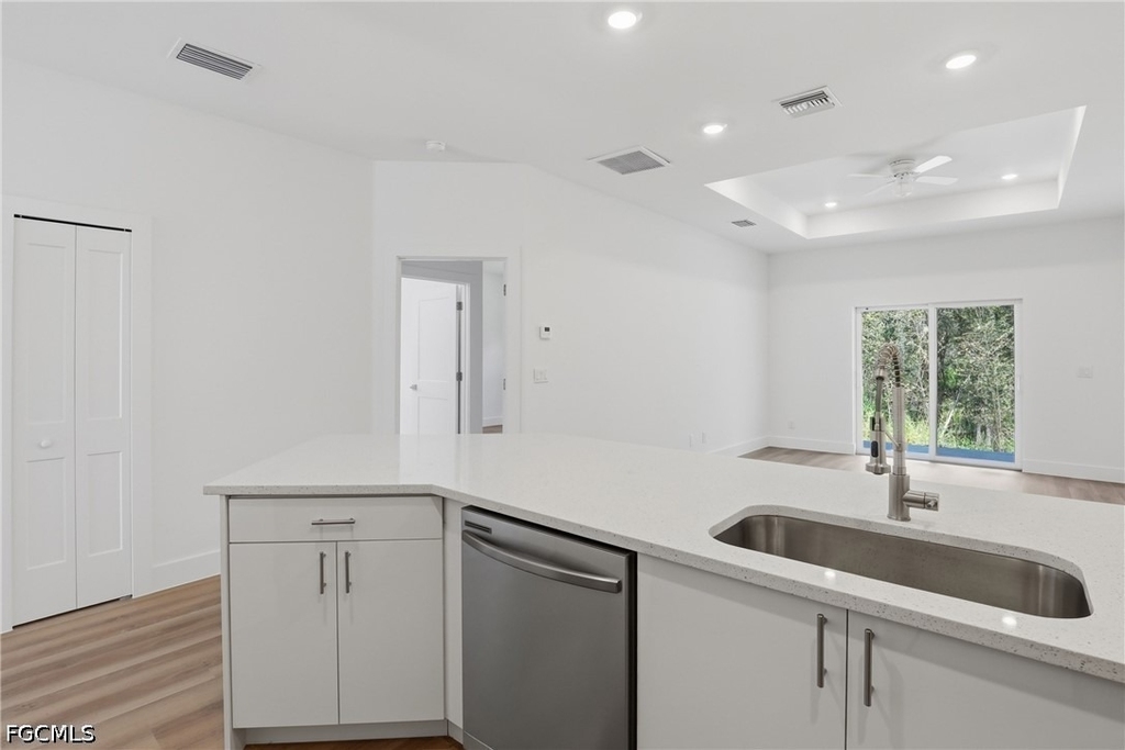 4710 27th Street Sw - Photo 10