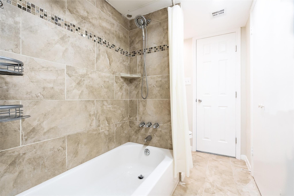 16120 Stuebner Airline Road - Photo 17