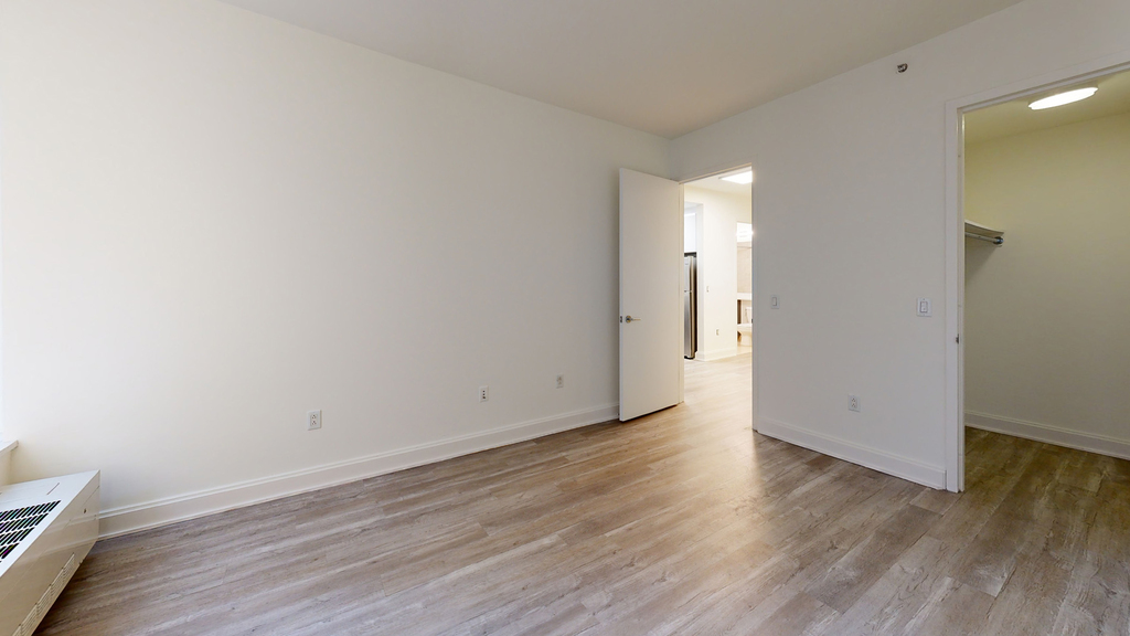10 Hanover Square - Photo 3
