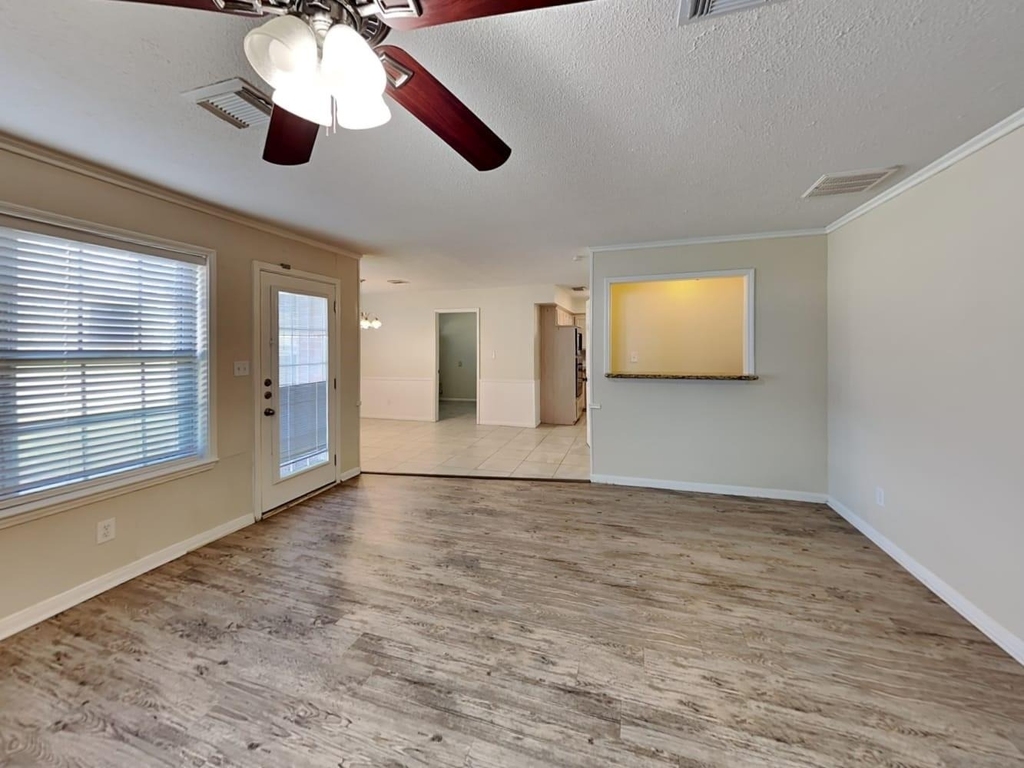 105 Saint Andrews Drive - Photo 7