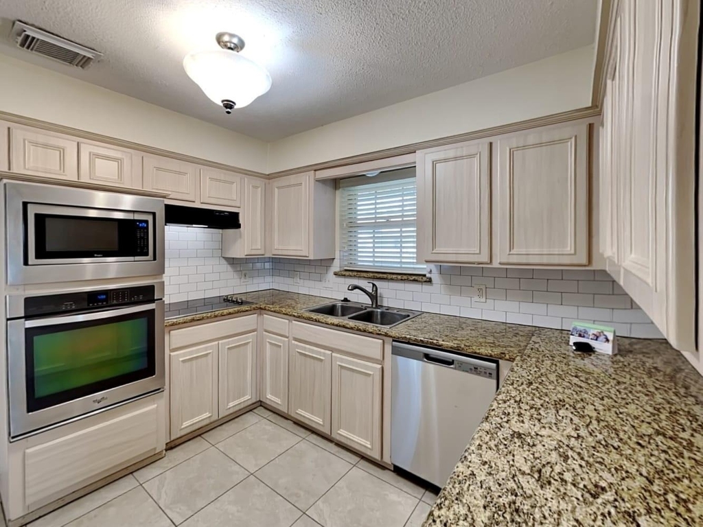 105 Saint Andrews Drive - Photo 8