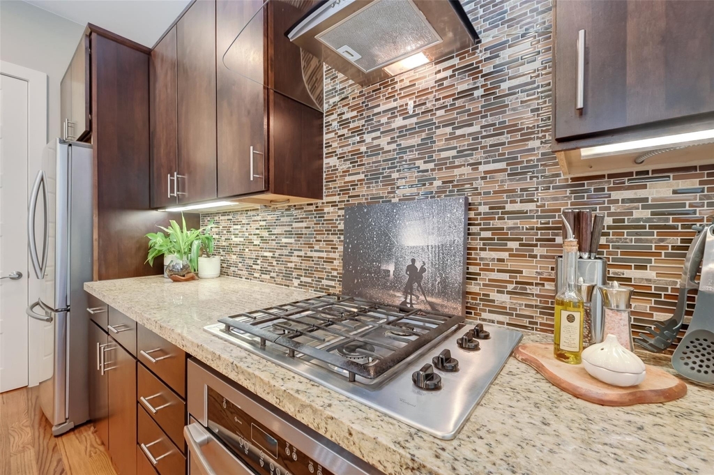 1537 Malone Street - Photo 11