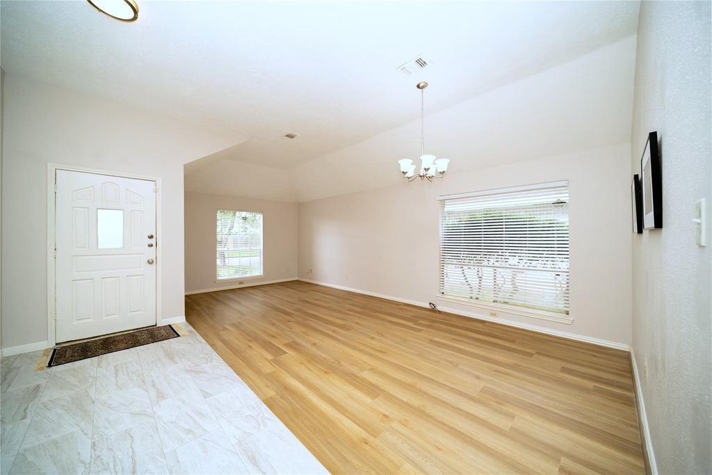 3110 Flintwood Drive - Photo 5