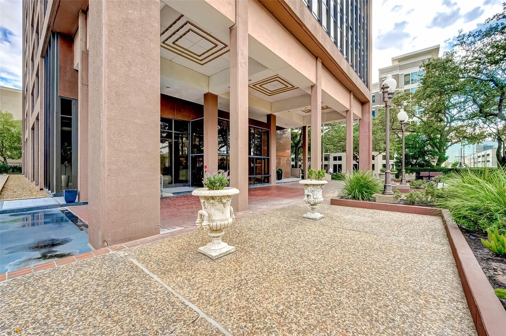 5150 Hidalgo Street - Photo 3