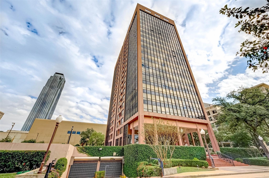 5150 Hidalgo Street - Photo 1