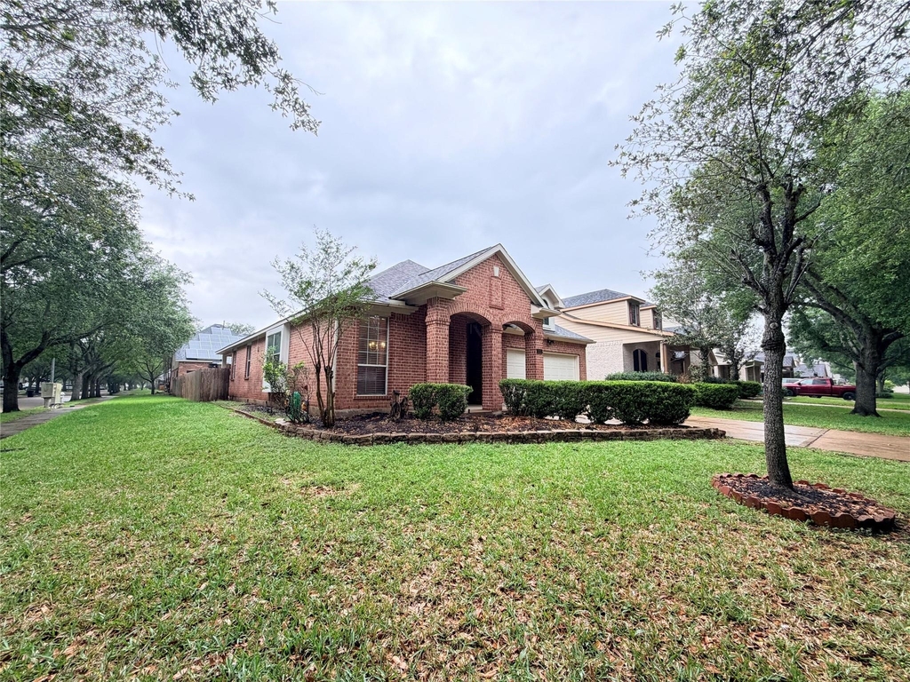211 Briar Trace Lane - Photo 2
