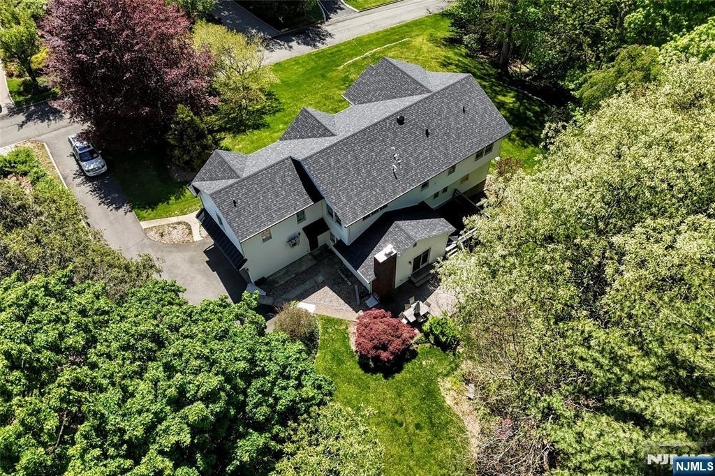 17 Grandview - Photo 37