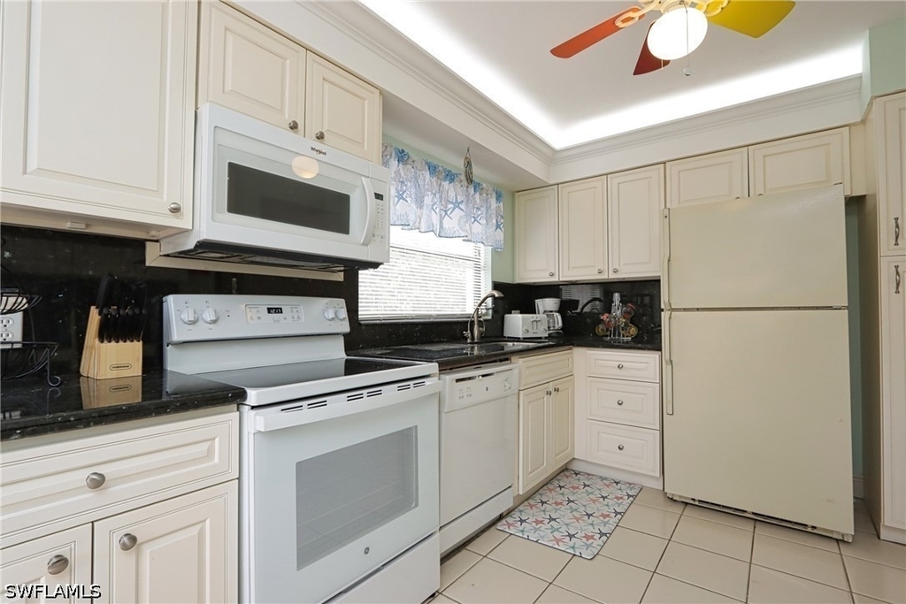549 Beachwalk Circle - Photo 8
