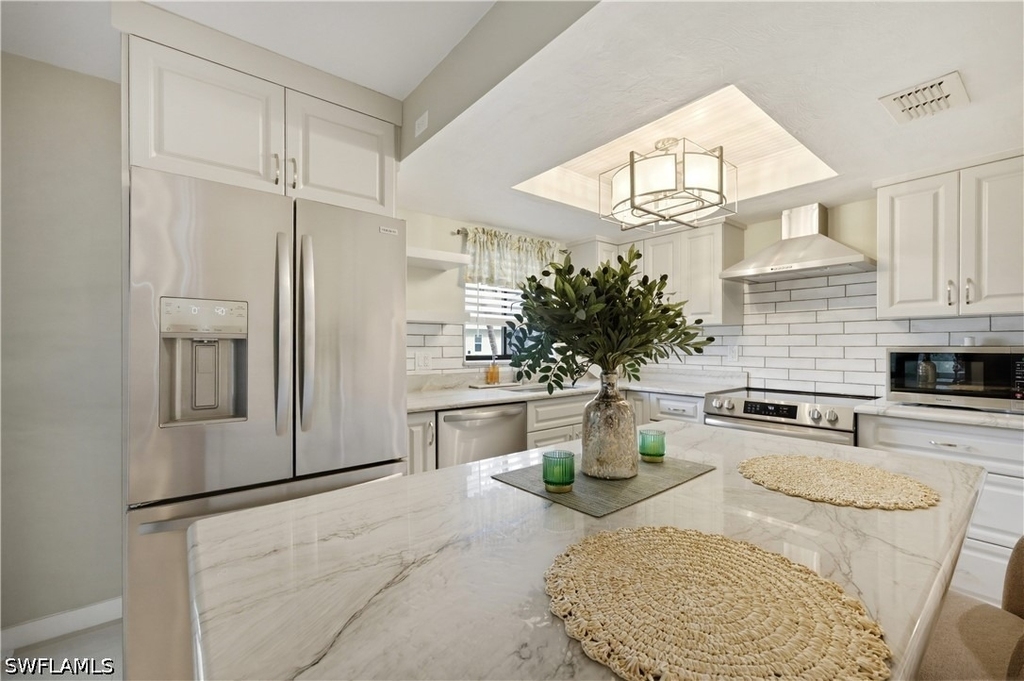 16001 Amberwood Lake Court - Photo 11