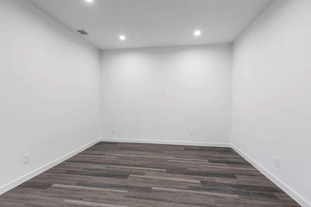 1589 Oakdale Crest Road - Photo 7