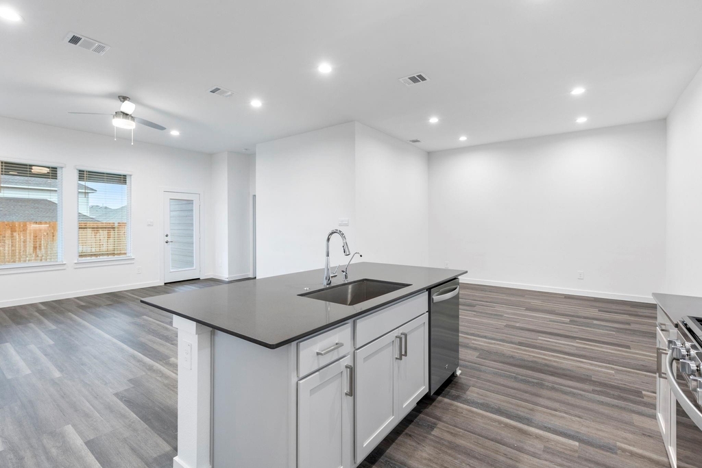 1589 Oakdale Crest Road - Photo 12