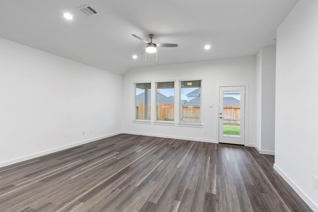 1589 Oakdale Crest Road - Photo 14