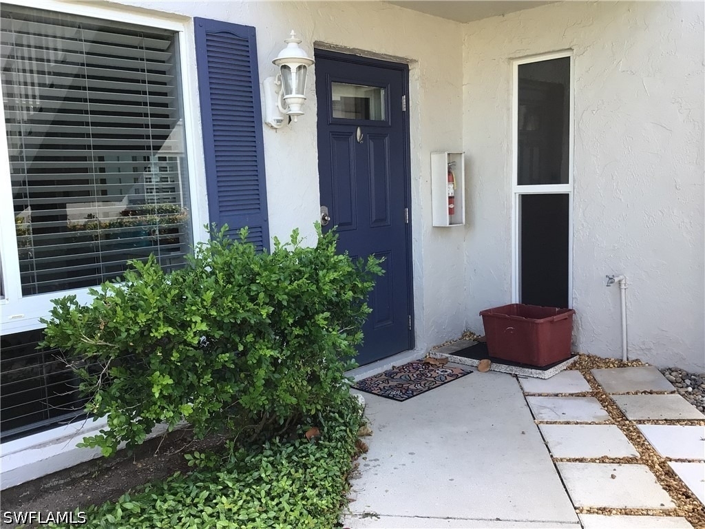195 Peppermint Lane W - Photo 1