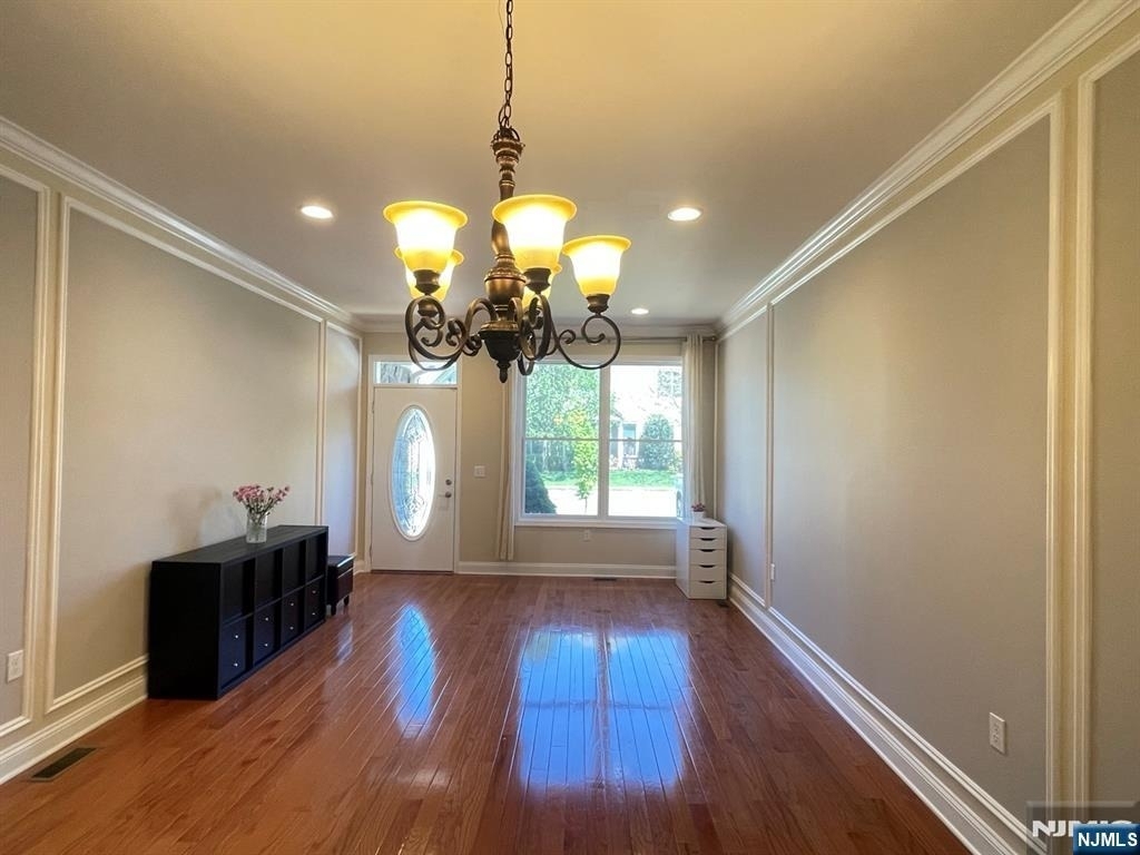 1805 Whitney - Photo 7