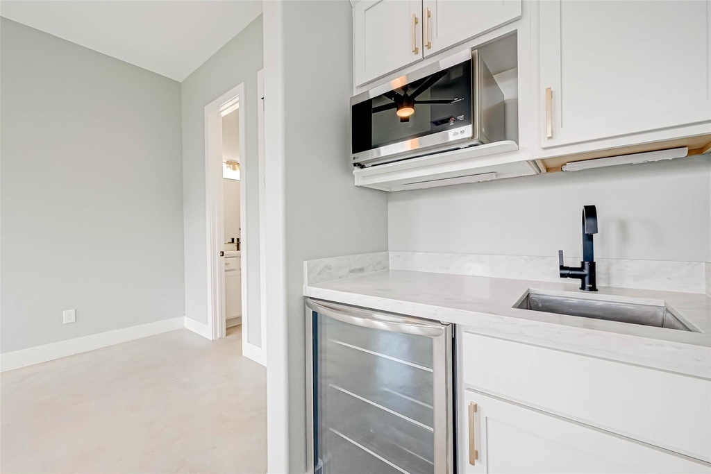 3503 Anita Street - Photo 10