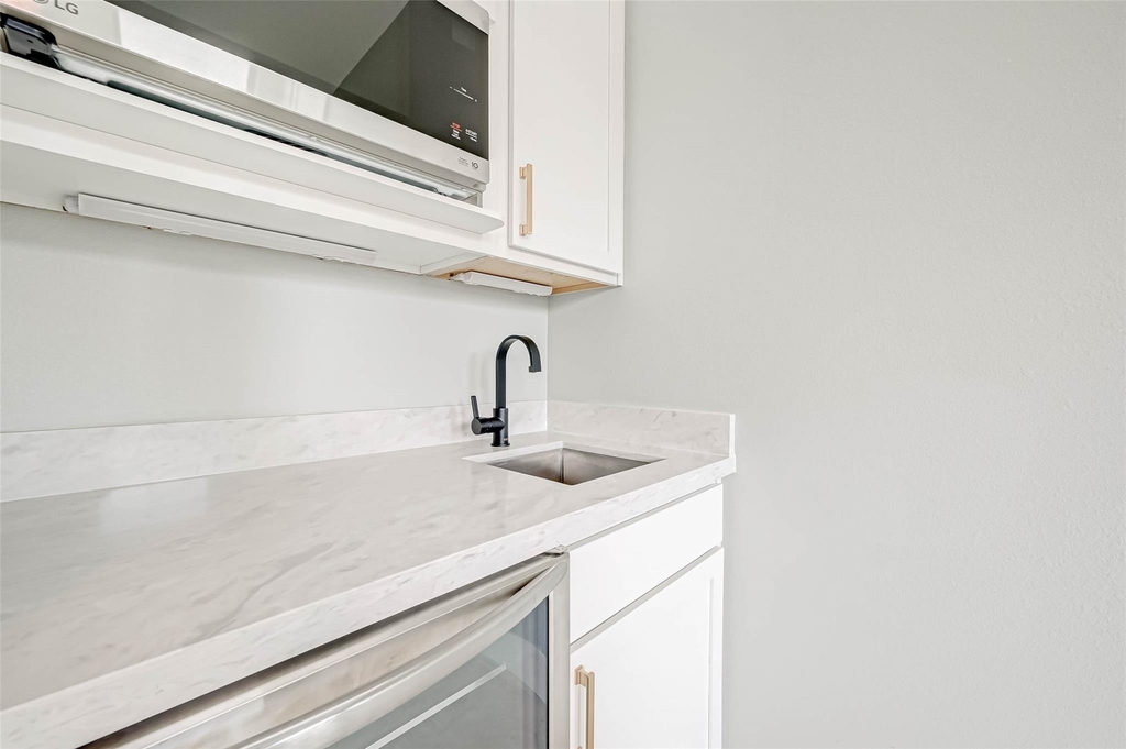 3503 Anita Street - Photo 9