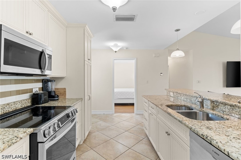 324 Waterleaf Court - Photo 14