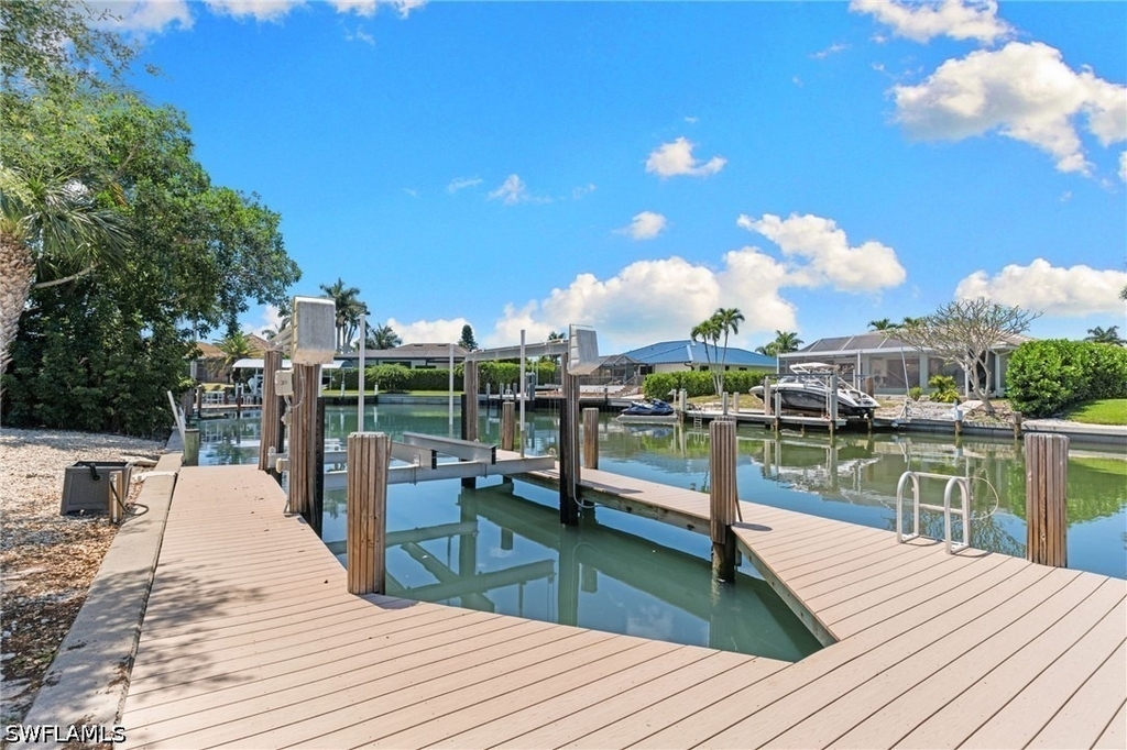 324 Waterleaf Court - Photo 1