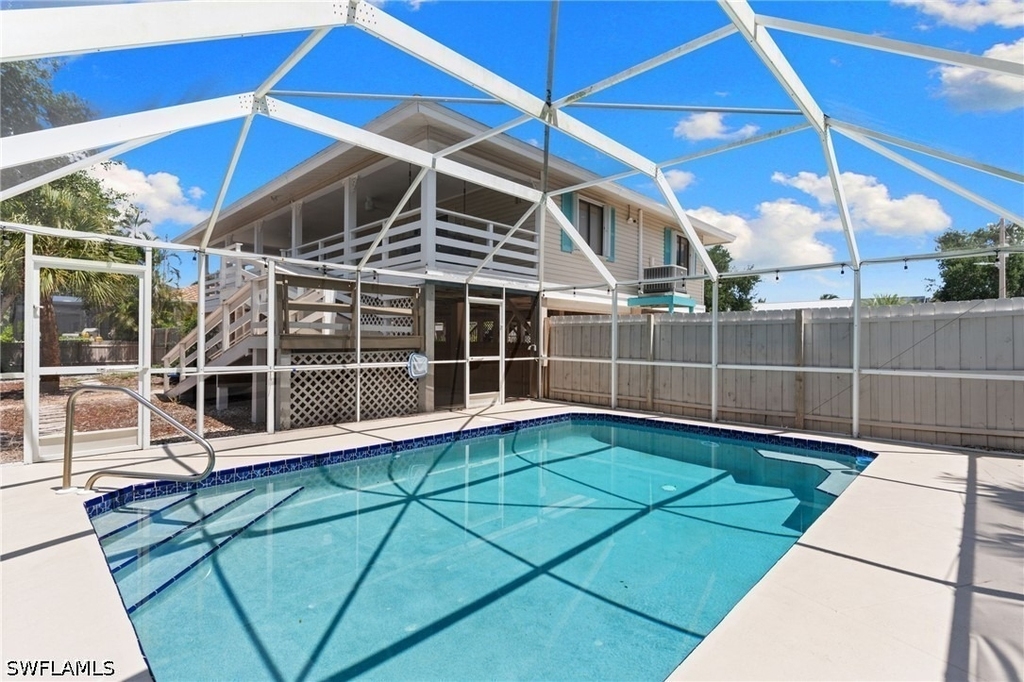 324 Waterleaf Court - Photo 2