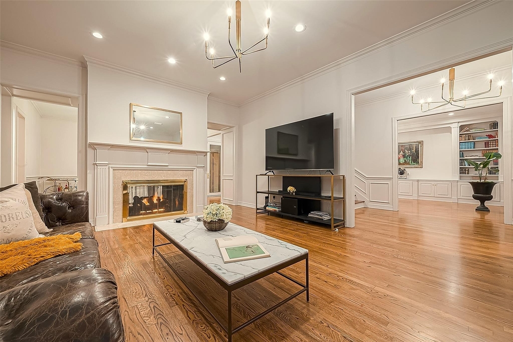 983 S Post Oak Lane - Photo 8