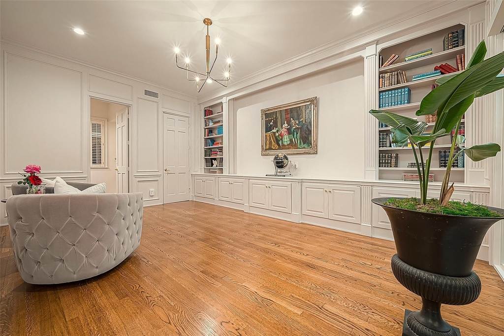 983 S Post Oak Lane - Photo 24