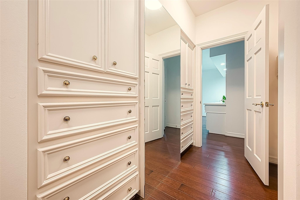 983 S Post Oak Lane - Photo 36