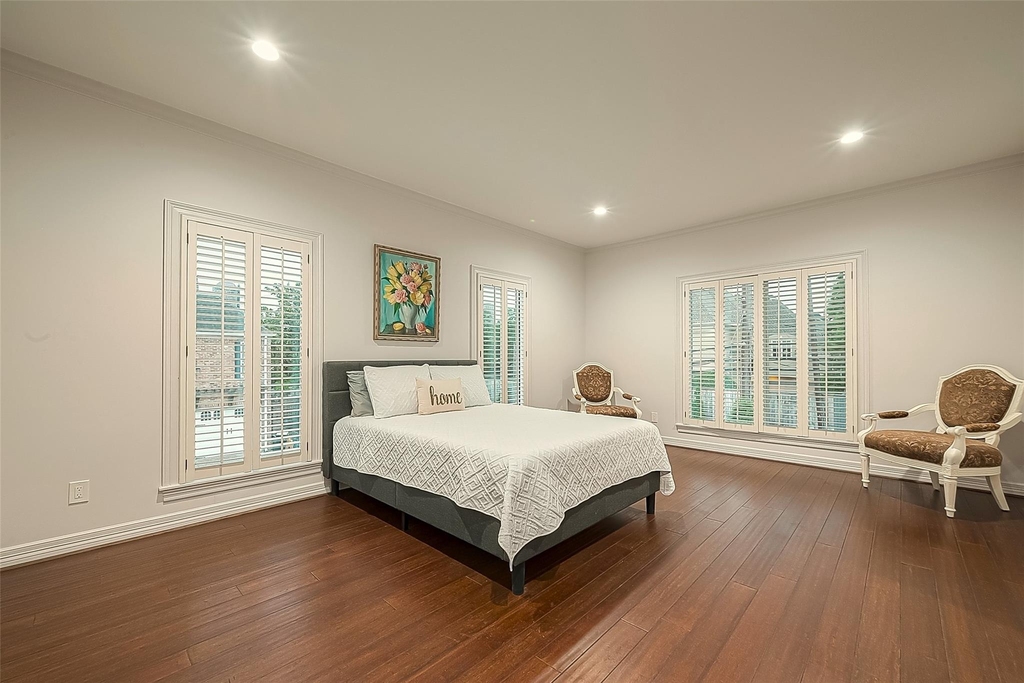 983 S Post Oak Lane - Photo 38