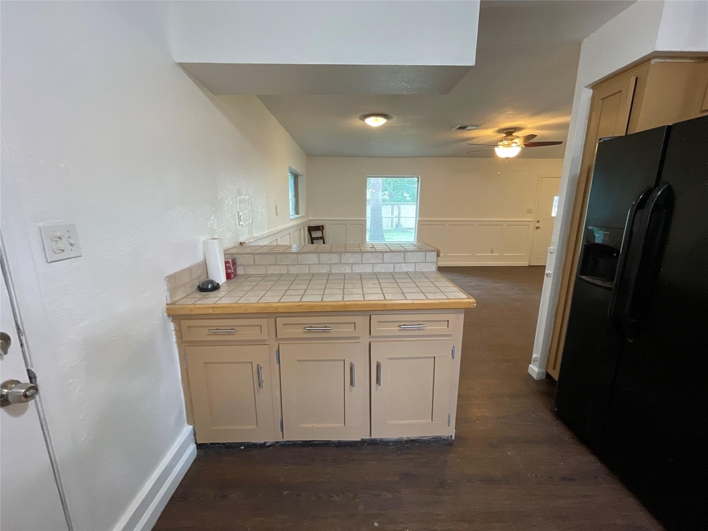 4803 Geraldine Street - Photo 31