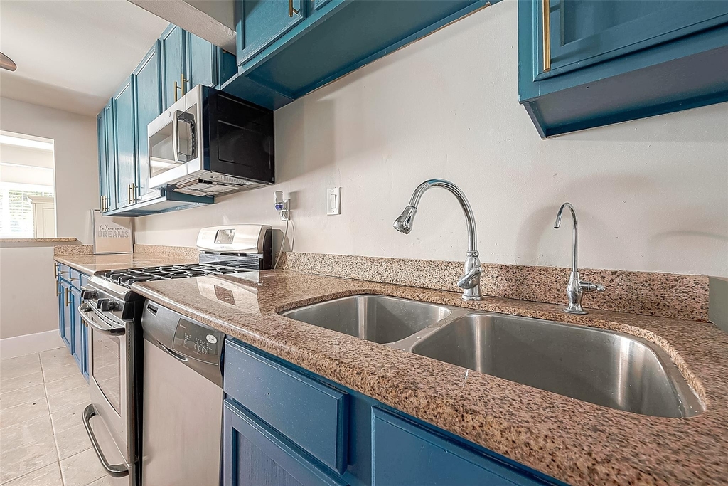 1409 Wheeler Street - Photo 18