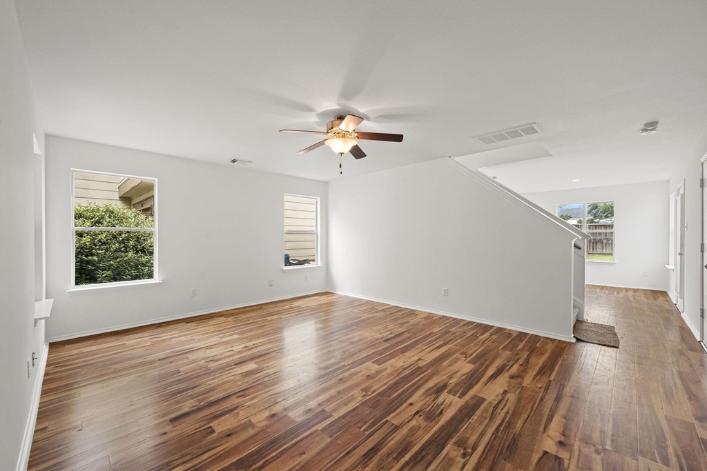 29627 Evergreen Hills Drive - Photo 4