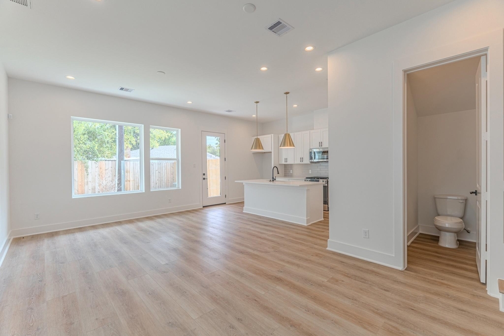 7703 Inwood Grove Lane - Photo 9