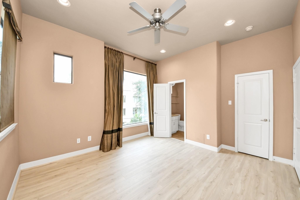 5217 Lillian Street - Photo 13