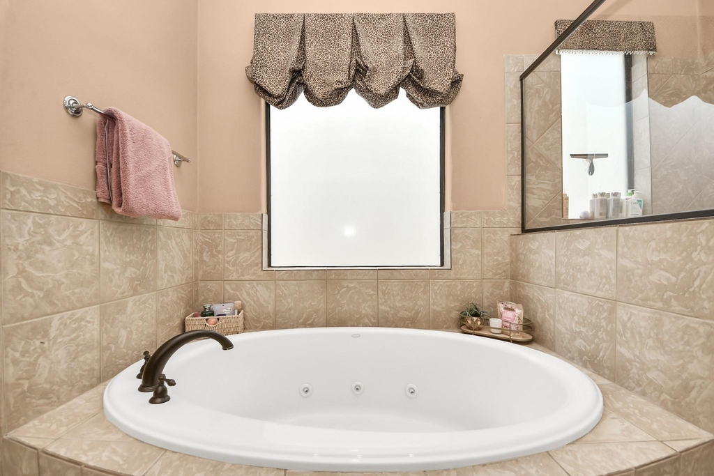 5217 Lillian Street - Photo 10