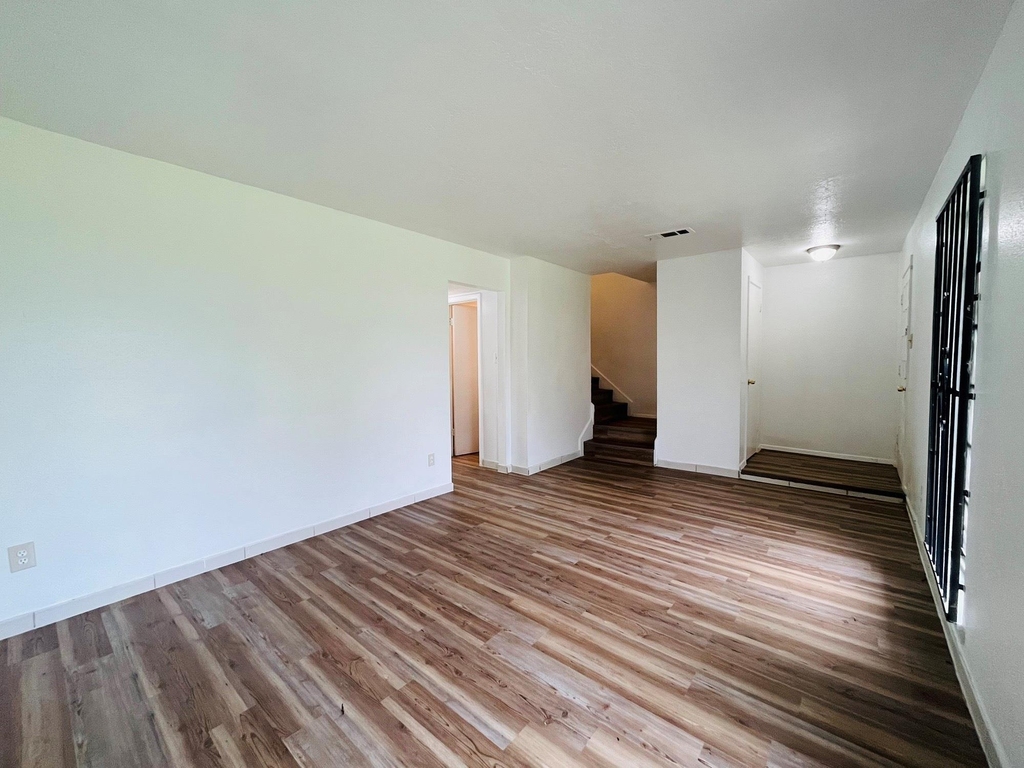 6981 Chasewood Drive - Photo 5