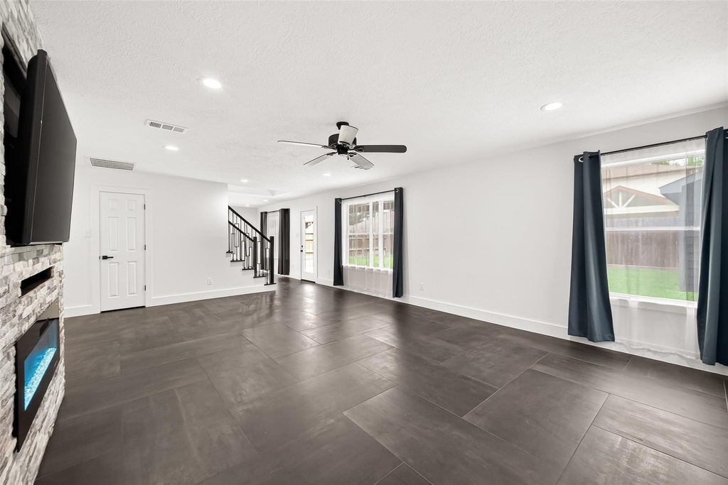 5252 Pinewood Terrace - Photo 23