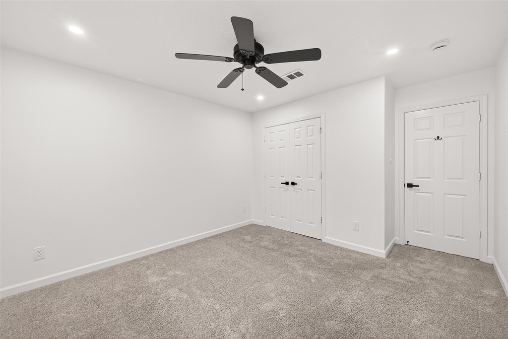 5252 Pinewood Terrace - Photo 27