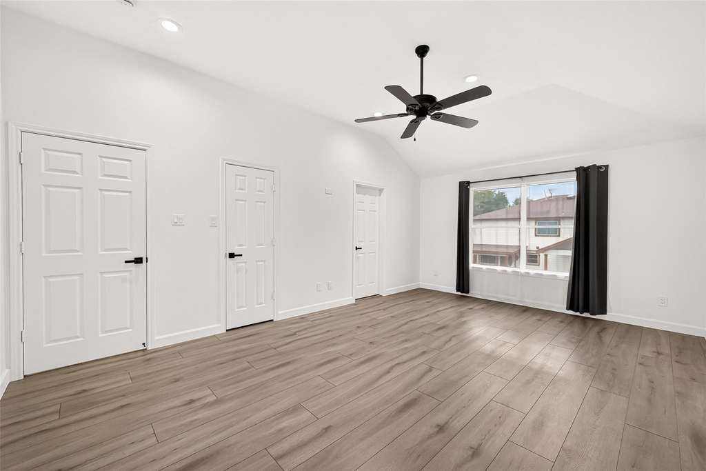 5252 Pinewood Terrace - Photo 42
