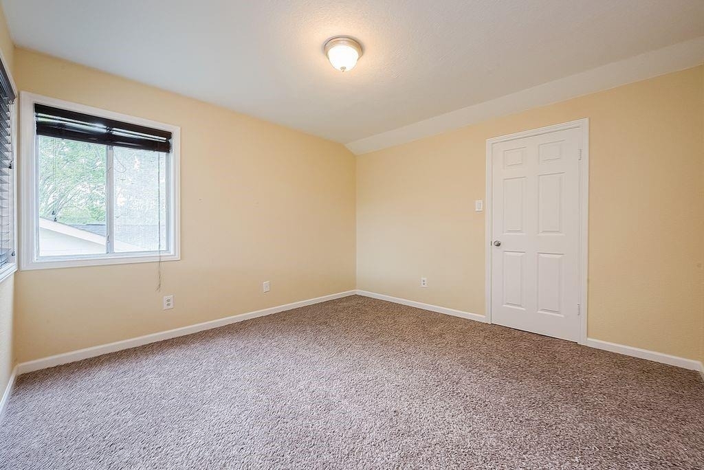 2039 Shorewood Lane - Photo 27