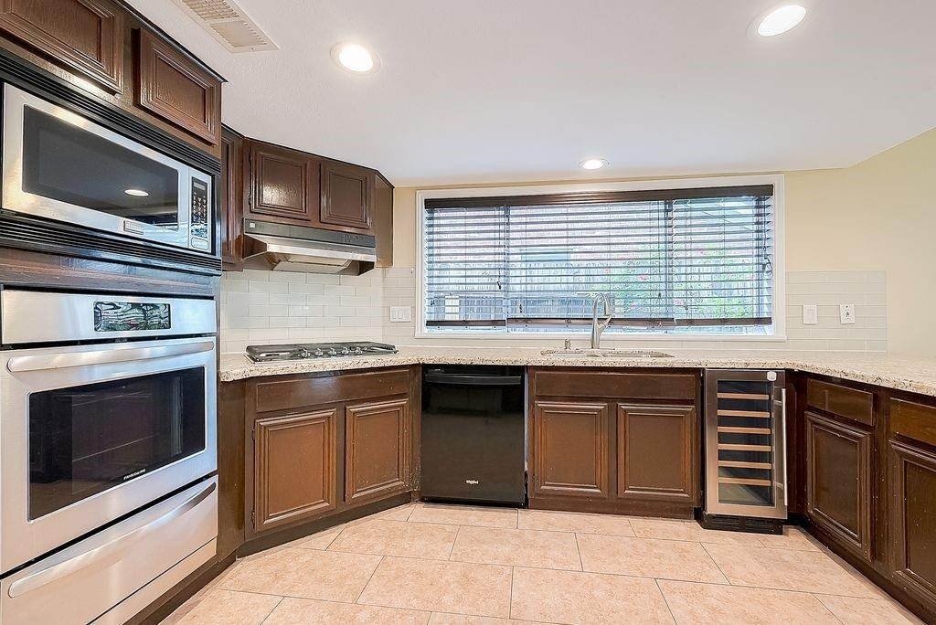 2039 Shorewood Lane - Photo 21
