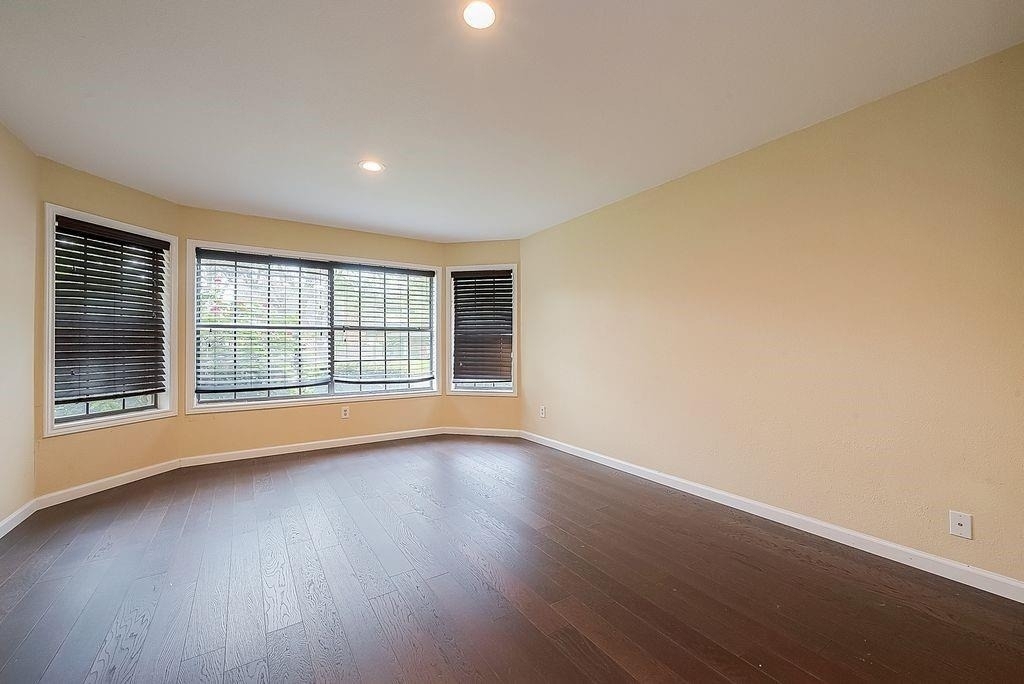 2039 Shorewood Lane - Photo 9