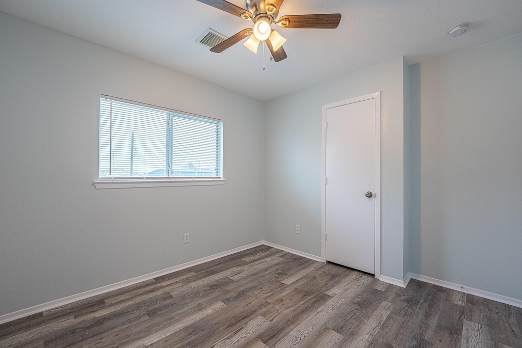 6247 Elton Knolls Street - Photo 18