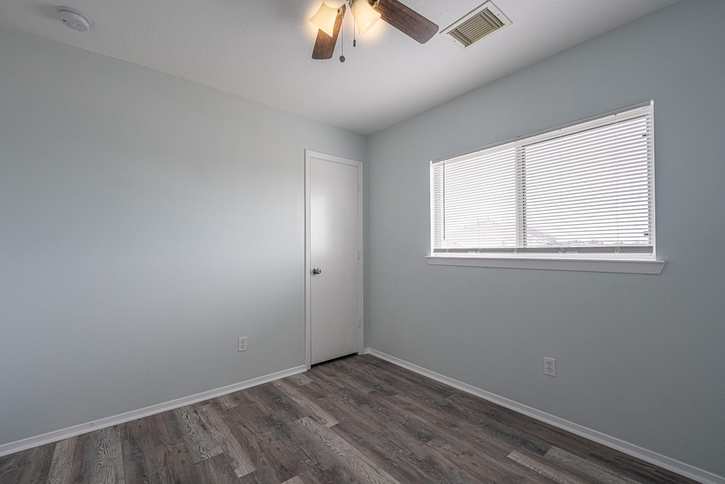 6247 Elton Knolls Street - Photo 19