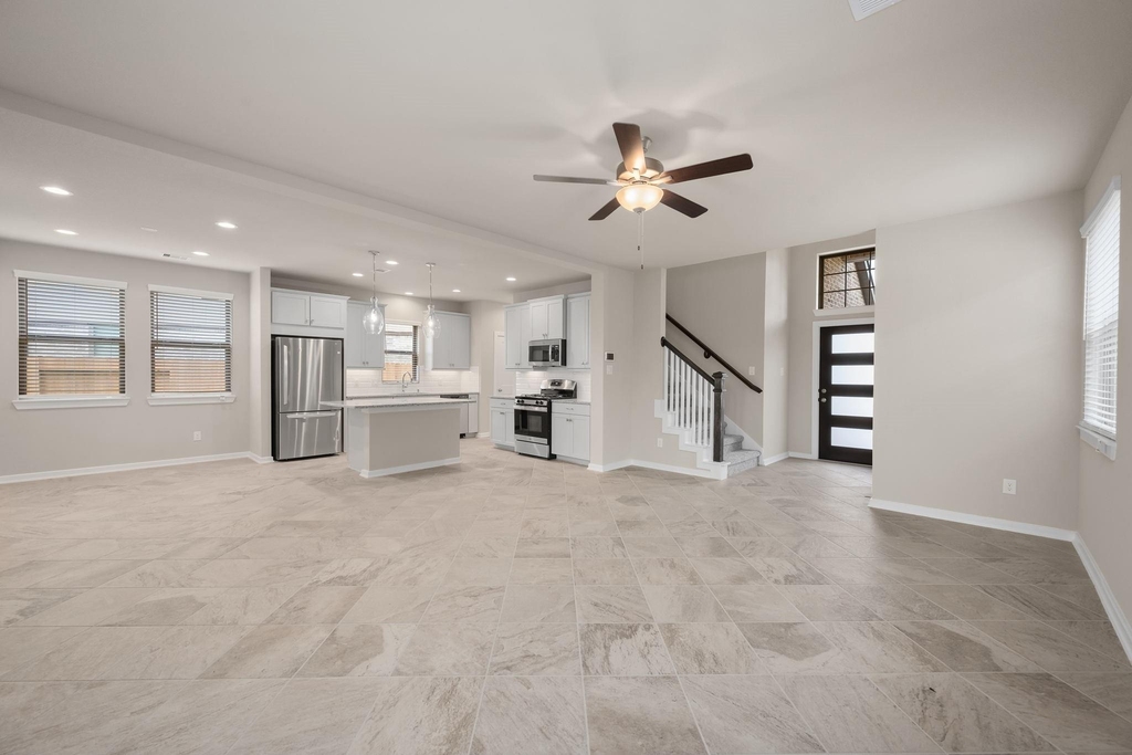 932 Malibu Shore Lane - Photo 5