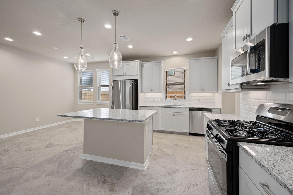 932 Malibu Shore Lane - Photo 8