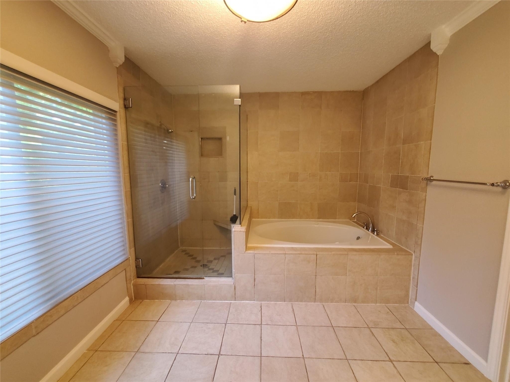 3323 Green Fields Drive - Photo 10