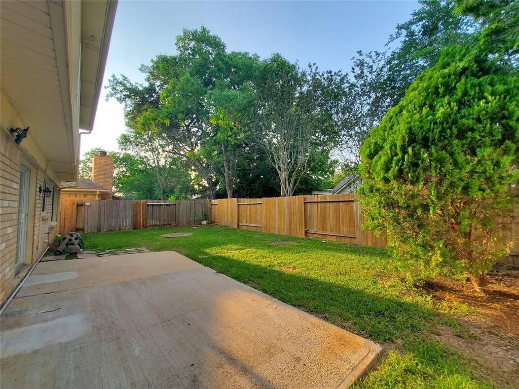 3323 Green Fields Drive - Photo 18