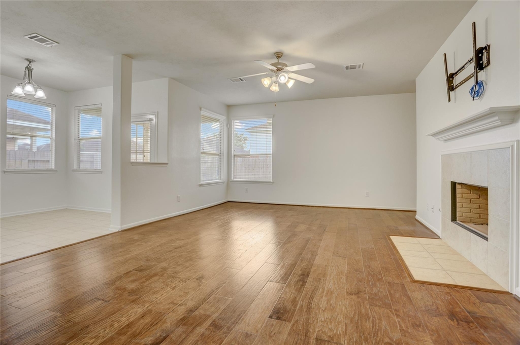 7406 Sabinal Creek Drive - Photo 4