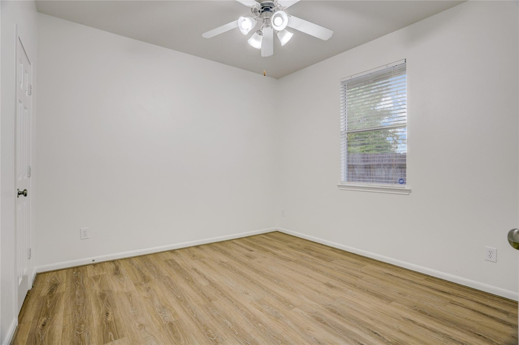 7406 Sabinal Creek Drive - Photo 11