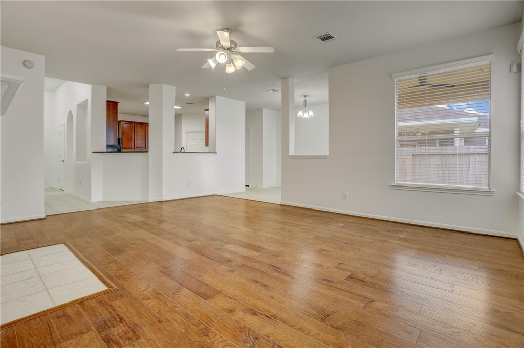7406 Sabinal Creek Drive - Photo 5