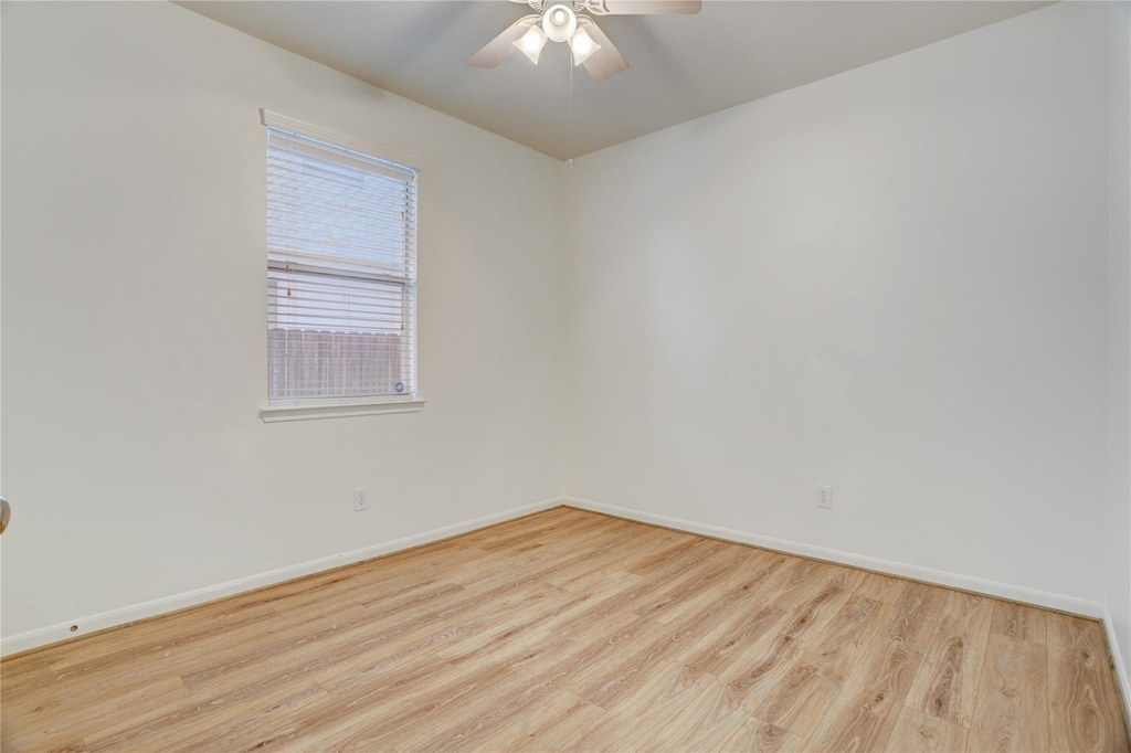 7406 Sabinal Creek Drive - Photo 10